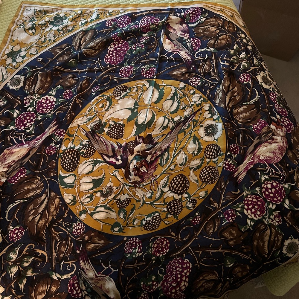 Perry Ellis Gold and Black Berry Scarf